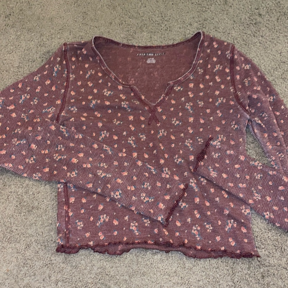 AMERICAN EAGLE LONG SLEEVE TOP SIZE SMALL